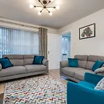 Staybynumbers - City Centre Townhouse 2X Parking