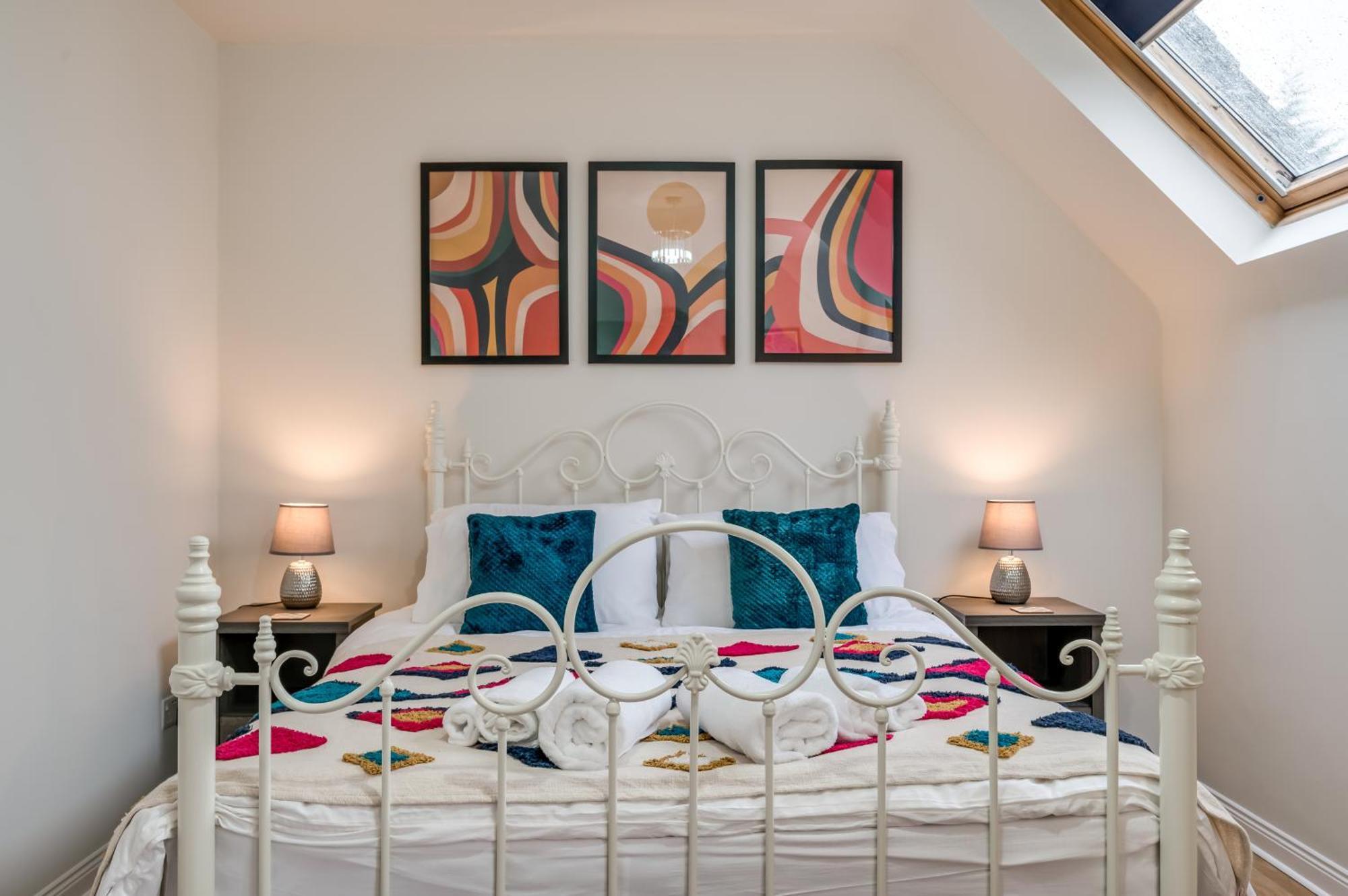 Staybynumbers - Centre Townhouse 2x Parking Holiday home *